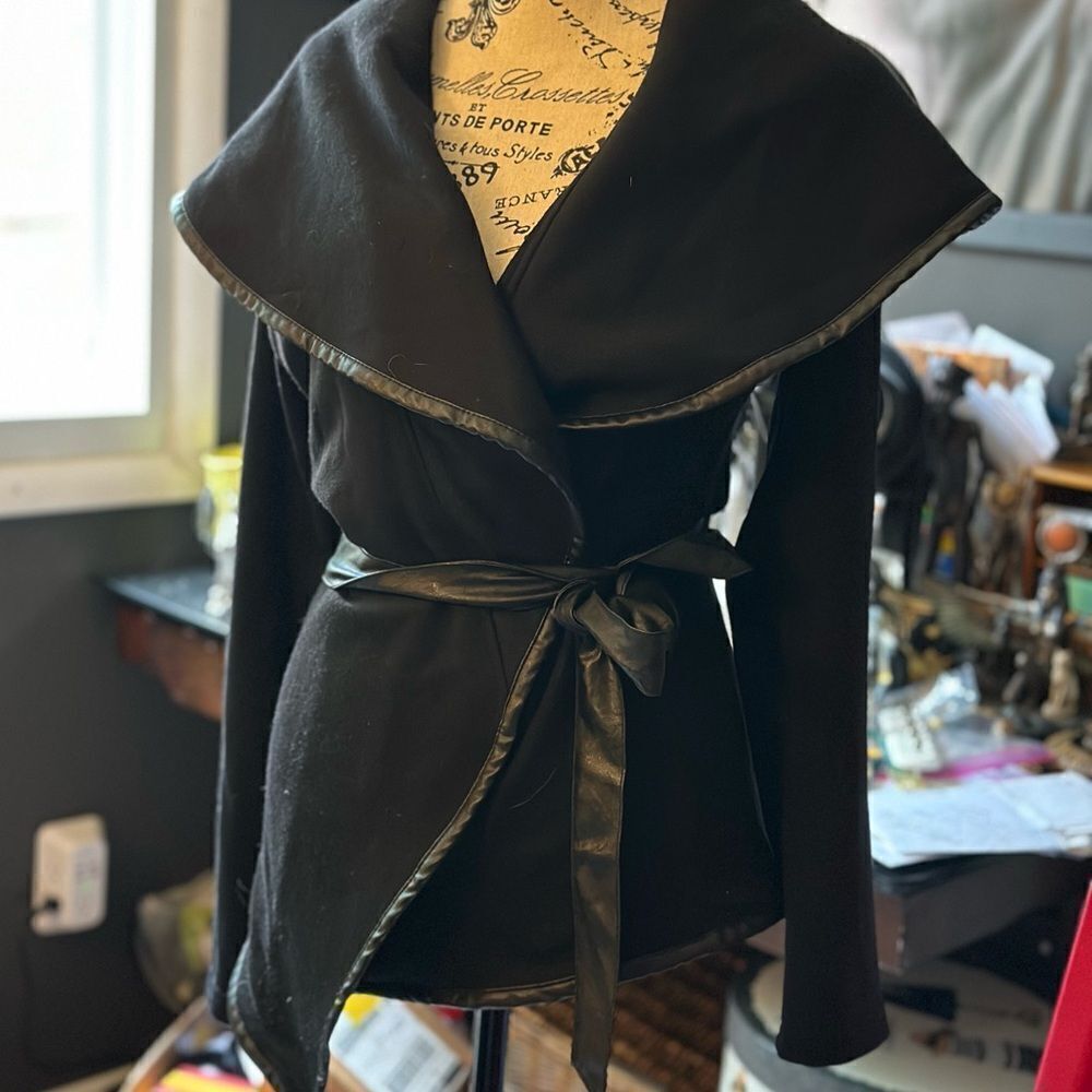 Xtaren Black Cape with Dramatic Collar